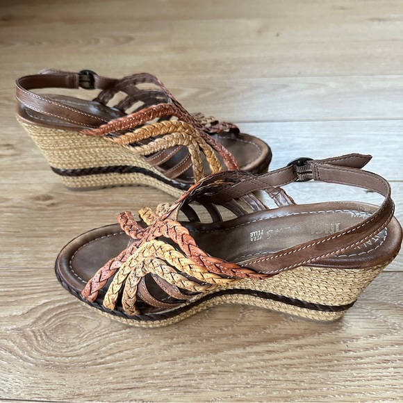 Italian summer wedge. Size 40, platform sandal in browns. Great condition - Picture 4 of 8